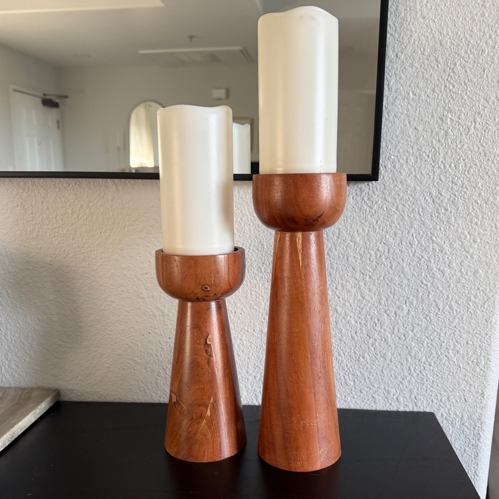 Wooden pillar candle holders